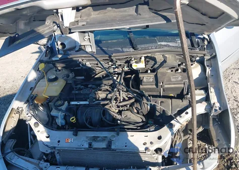 2007 Ford Focus S/Se/Ses из США, поврежденный, VIN 1FAFP34N27W151755